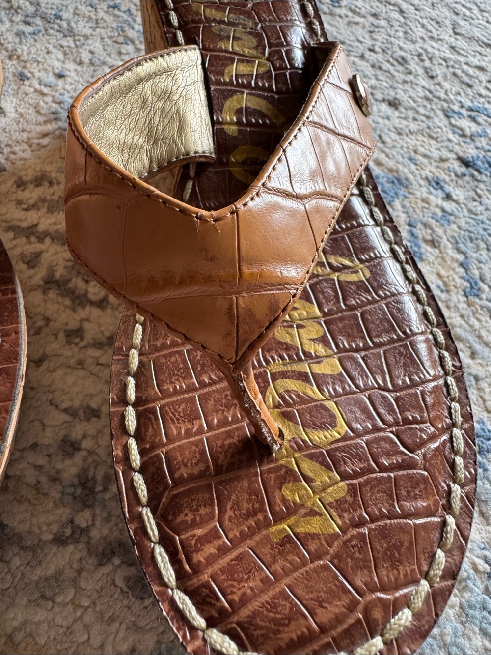 Sam Edelman Romy crocodile-embossed cognac brown platform thong wedges - Picture 7 of 10